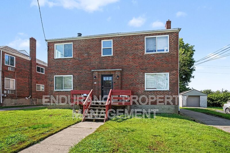 629 Maple Dr – photo 1