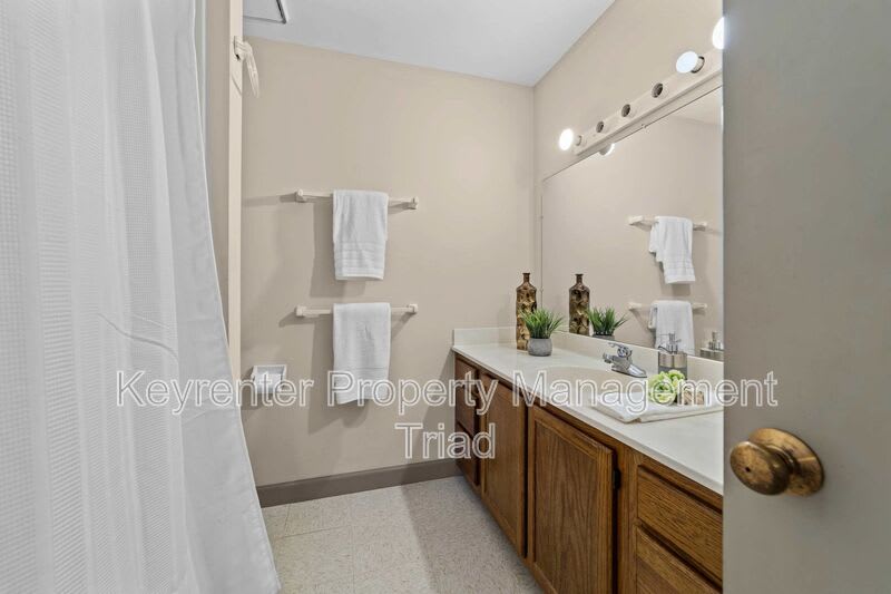 211 Mciver Street – photo 5