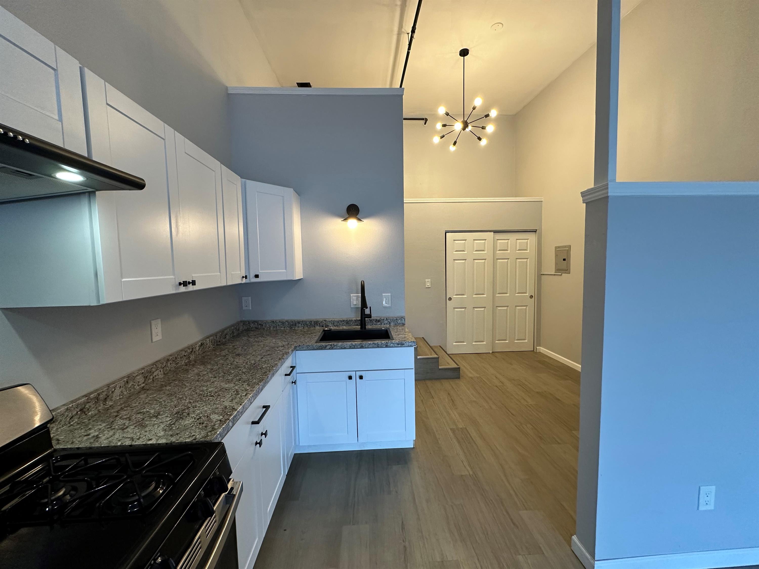 1153 Southeast 6th Avenue – photo 1