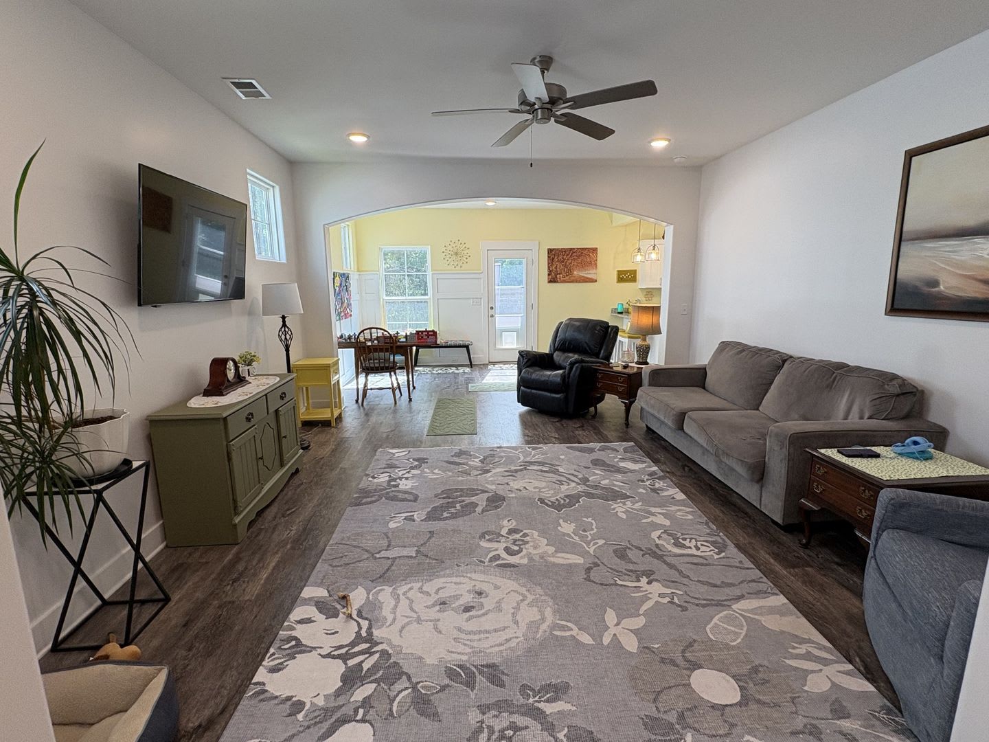 Like New Home 2 Miles To I 24 – photo 5