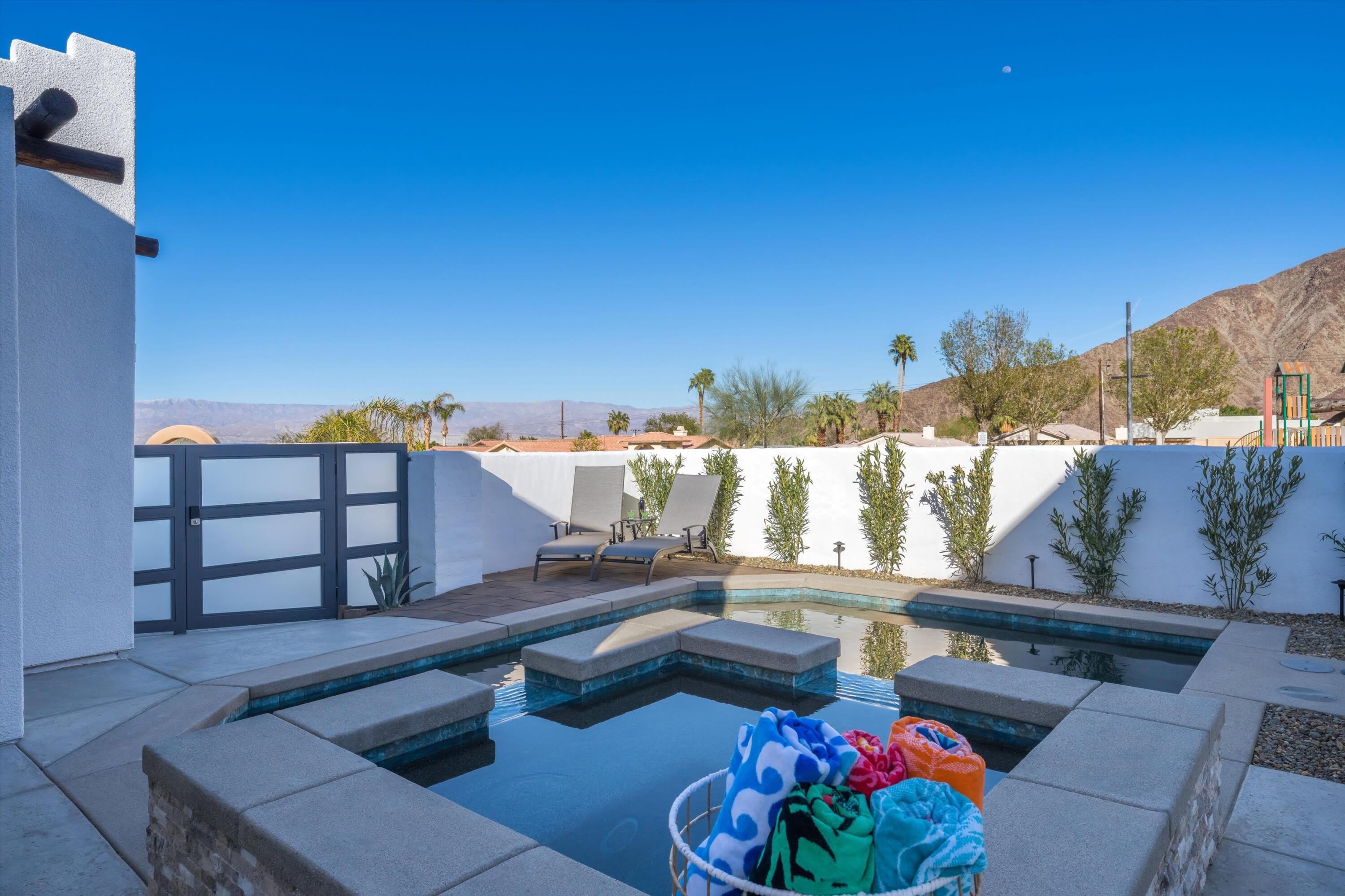 53445 Eisenhower Drive – photo 5
