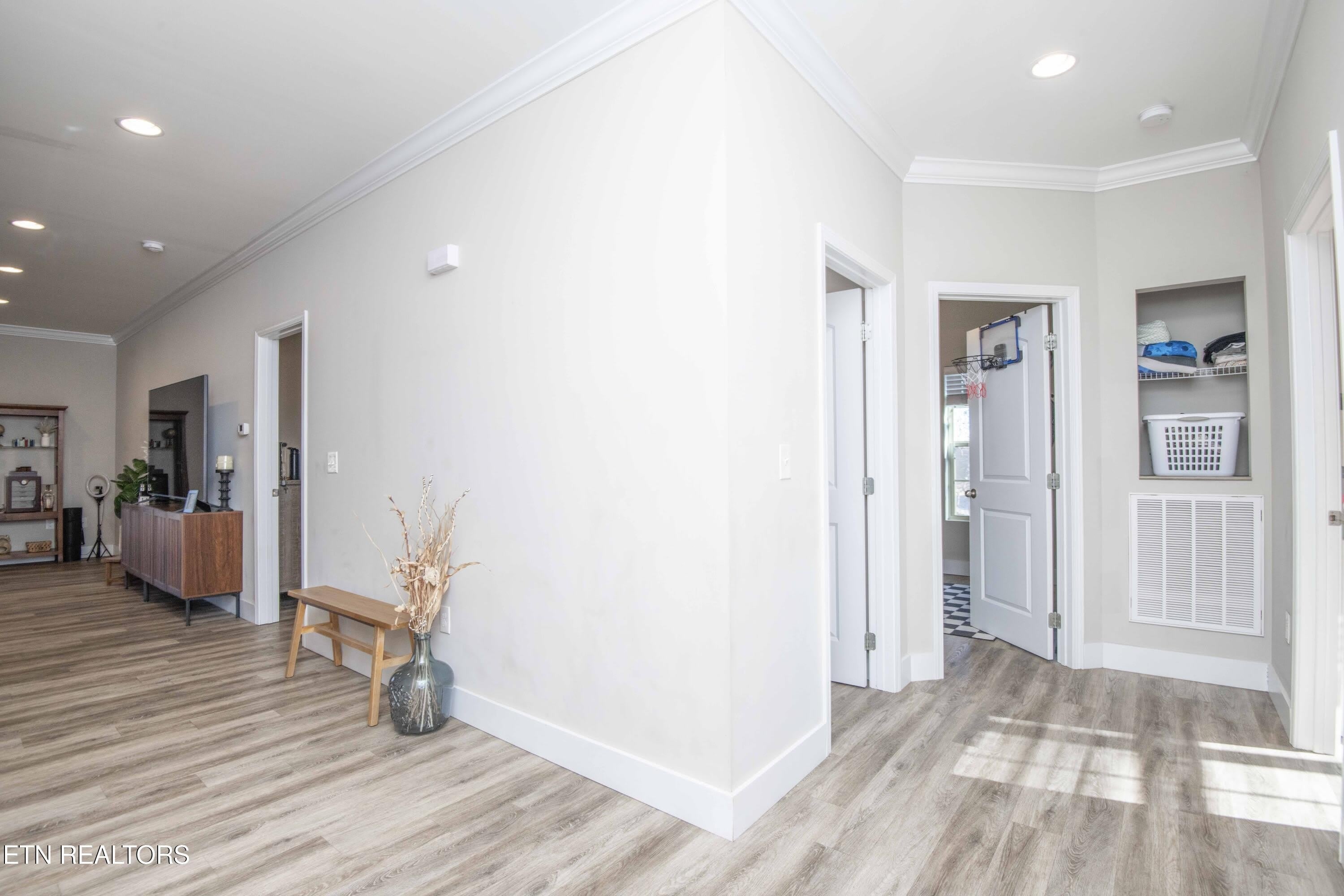 1421 Briarwood Drive – photo 4