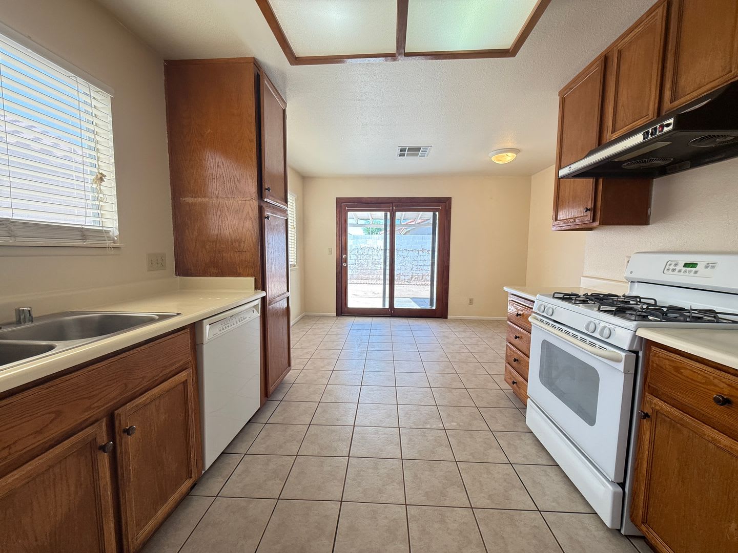 7756 Cobden Ct – photo 4