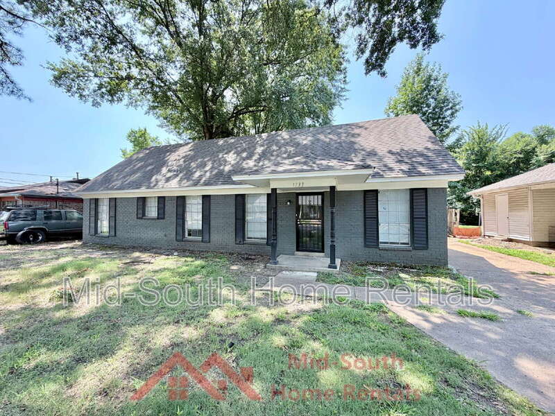 1733 Gowan Dr – photo 2