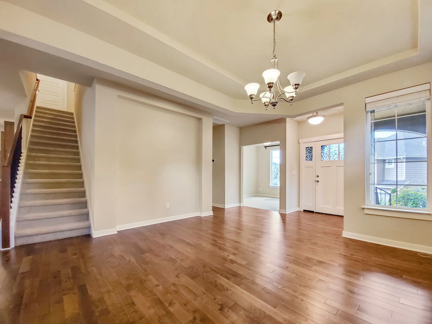 Convenient location near I-405 across from Junita High School – photo 3