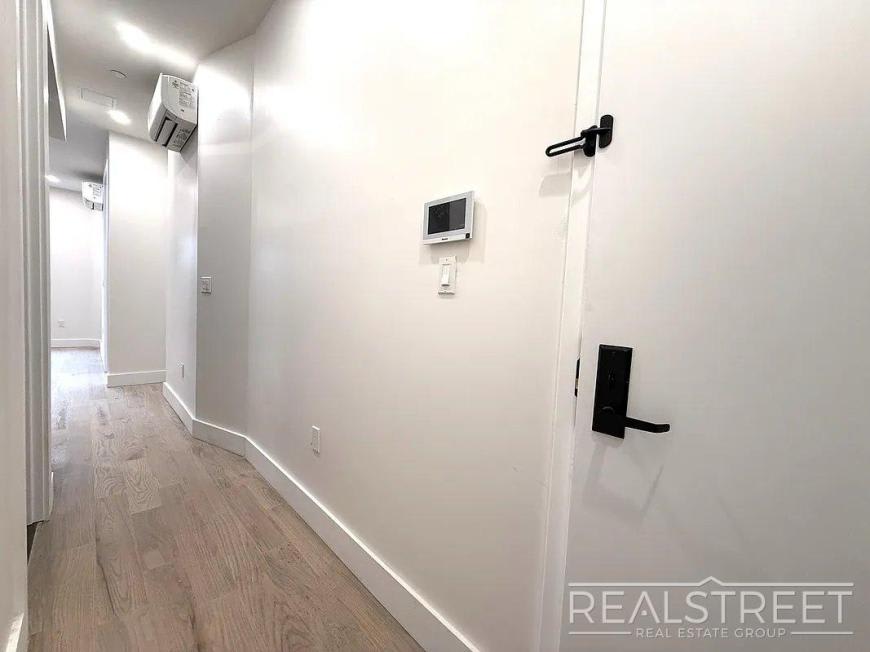 2324 Bedford Avenue – photo 4