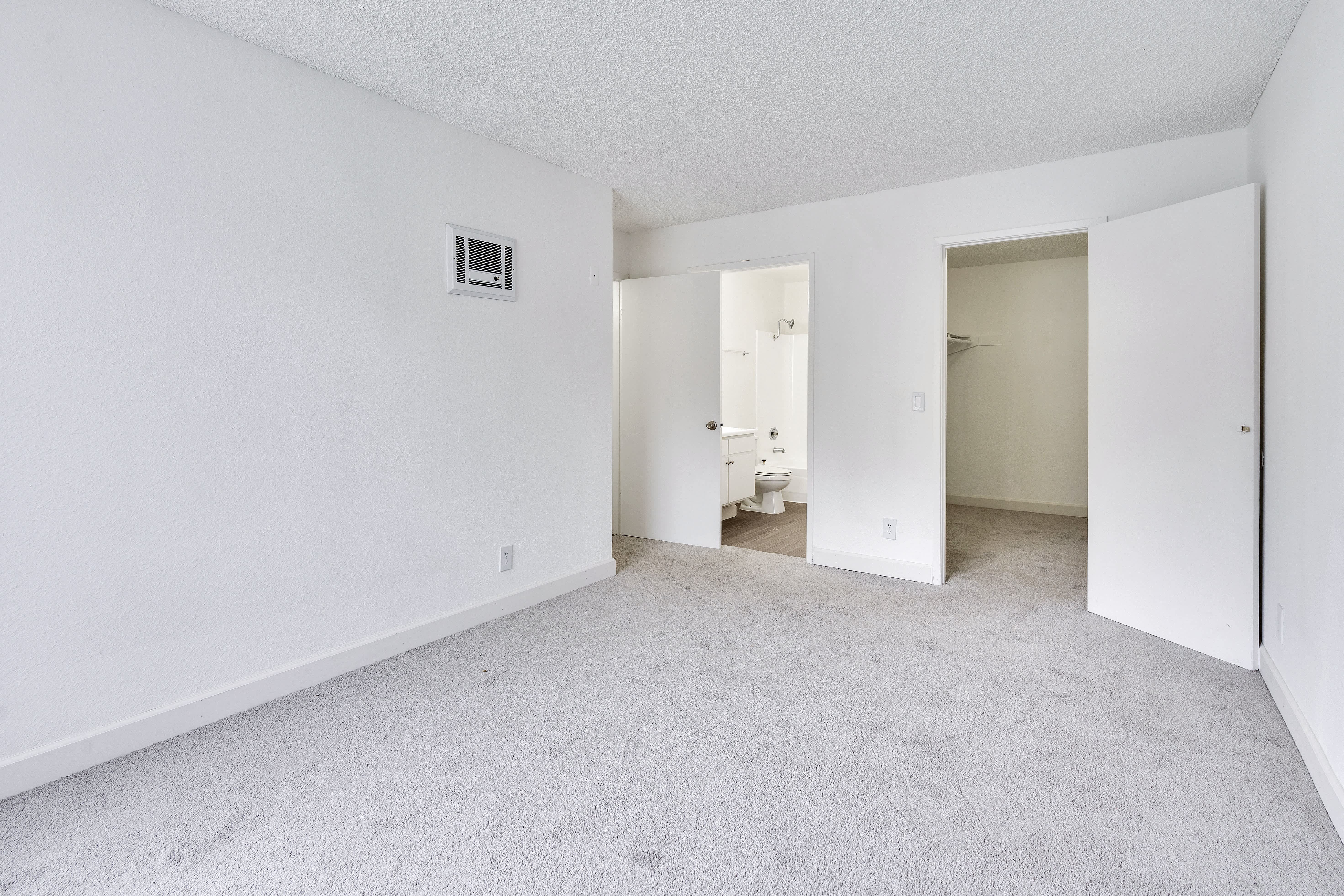 Gramercy – photo 1