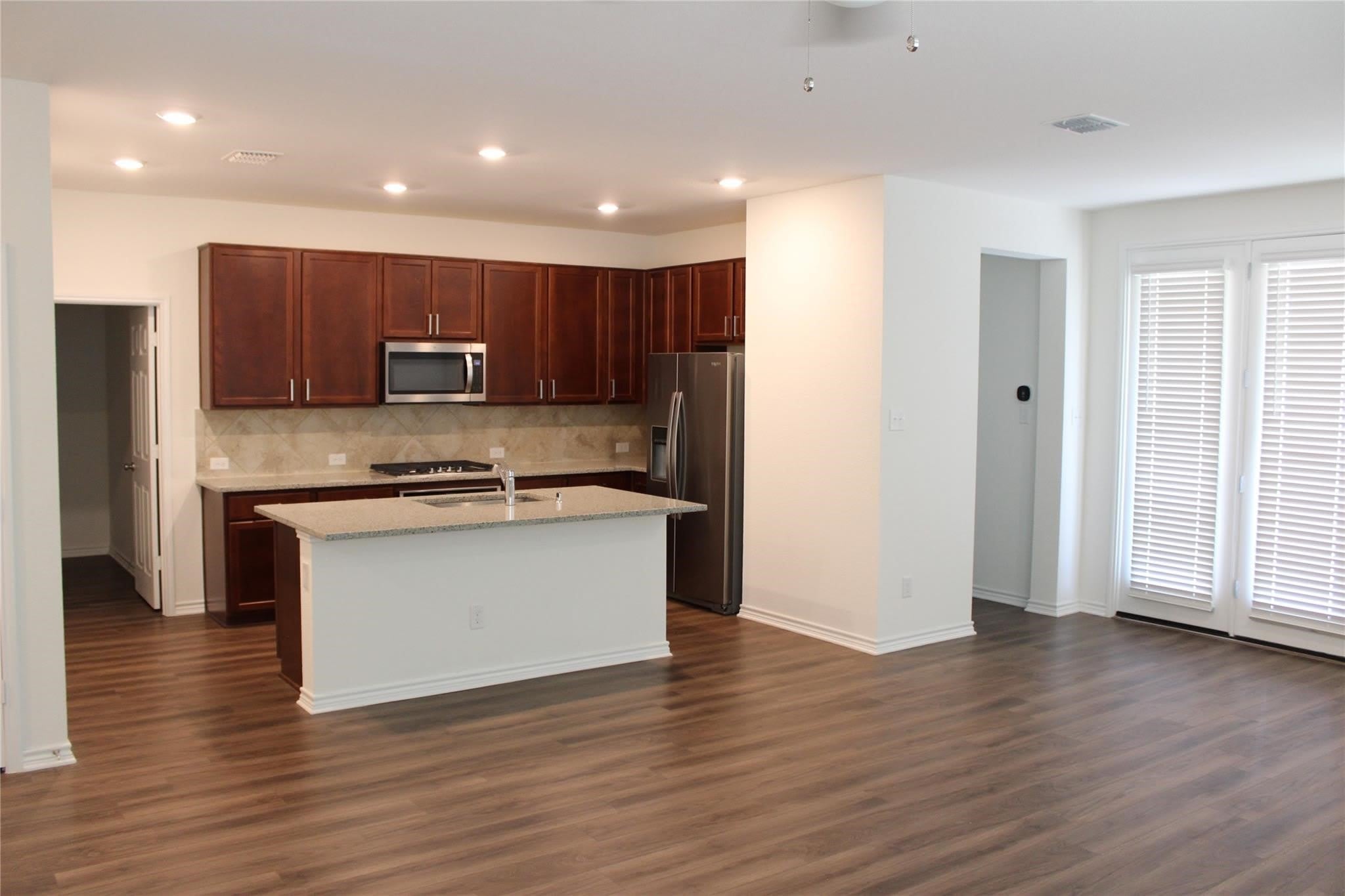 1012 West Drive – photo 4