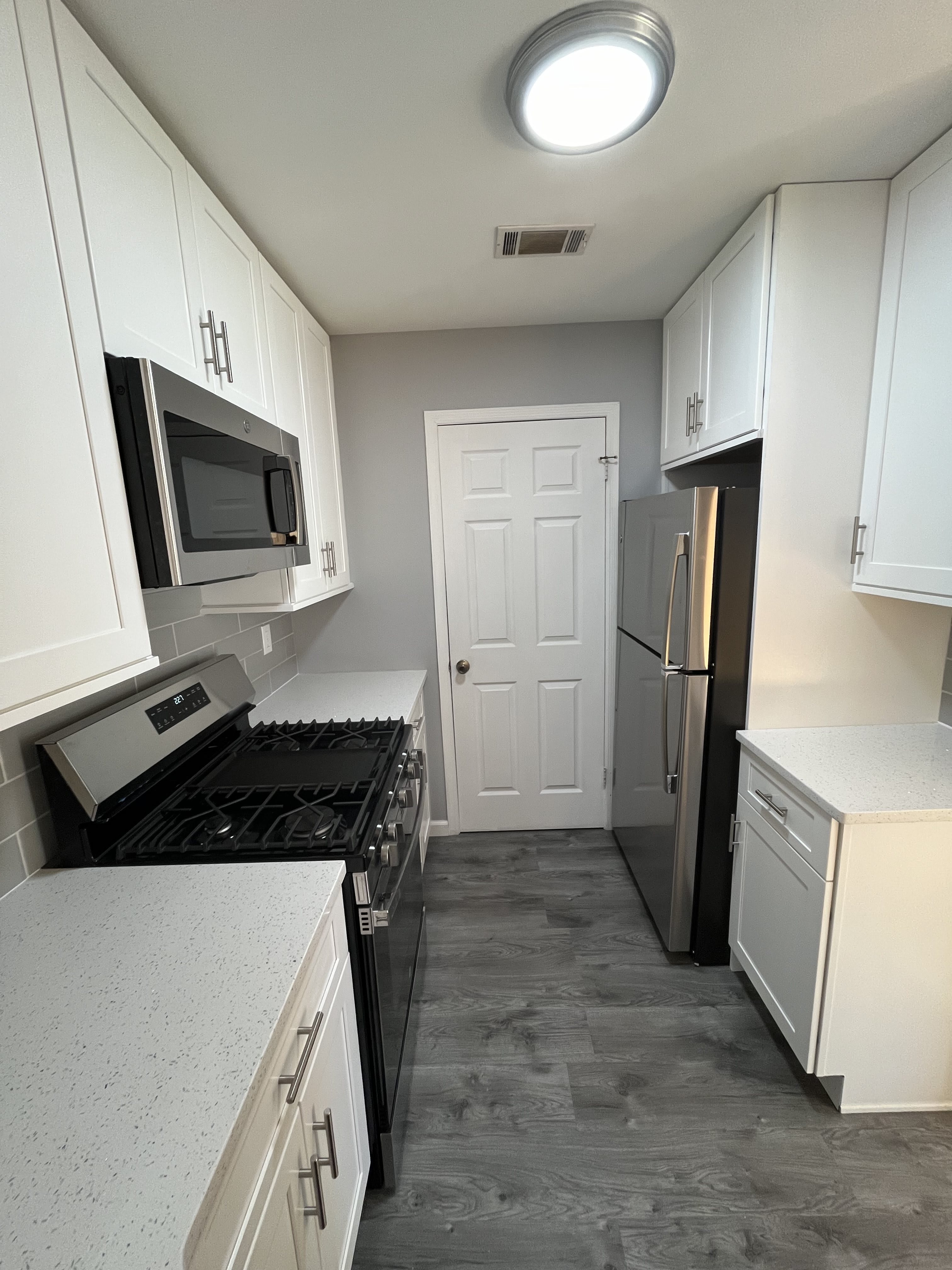 216 Hickory Court – photo 2