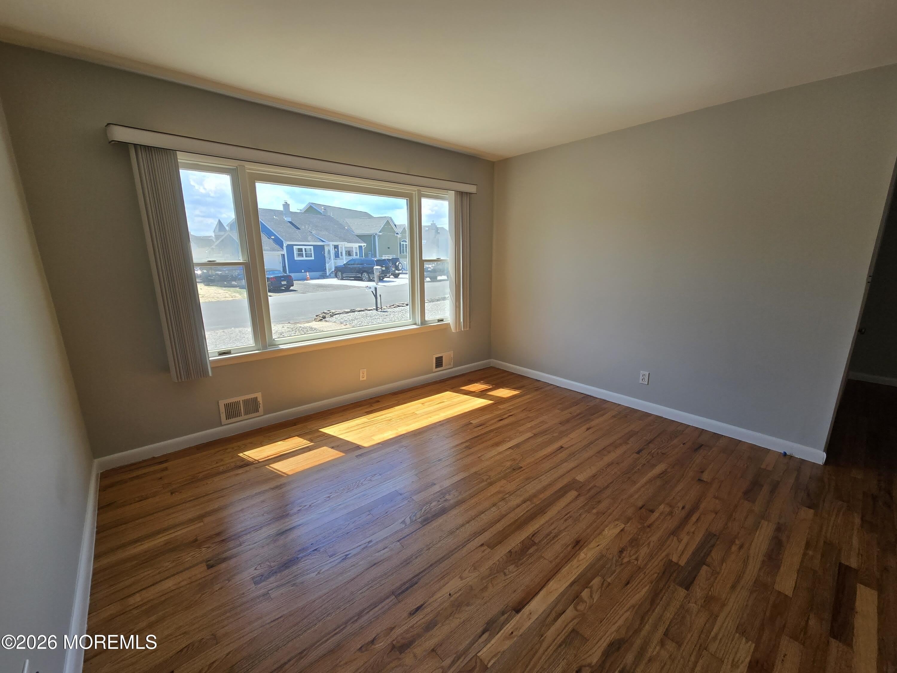 106 E Granada Drive – photo 5