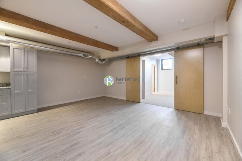 129 Guild Street – photo 2