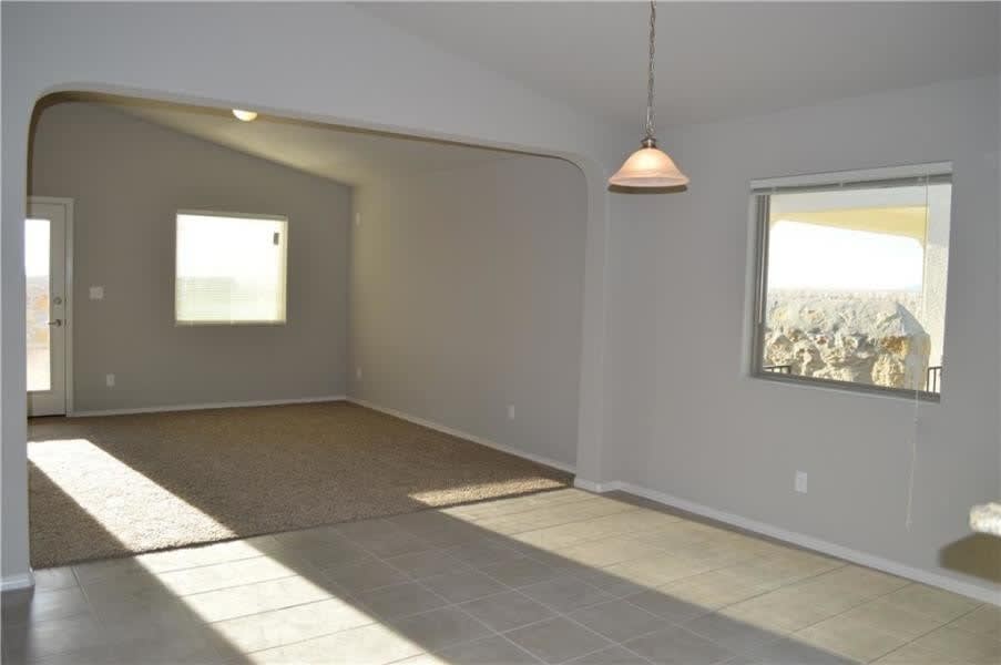 Gorgeous Three Bedroom Two Bath home in East El Paso!! – photo 5