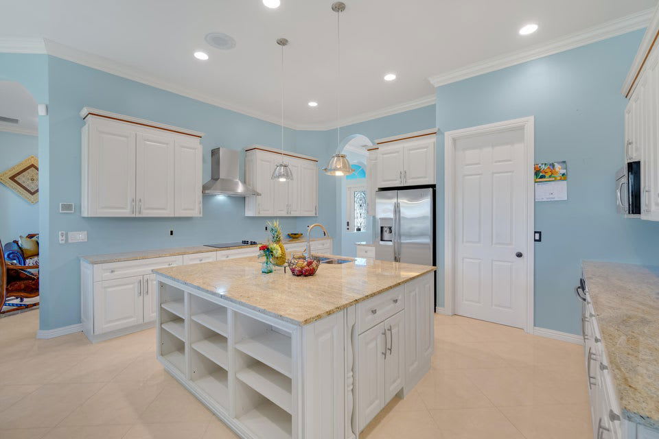 2650 Southwest Calder Street – photo 2