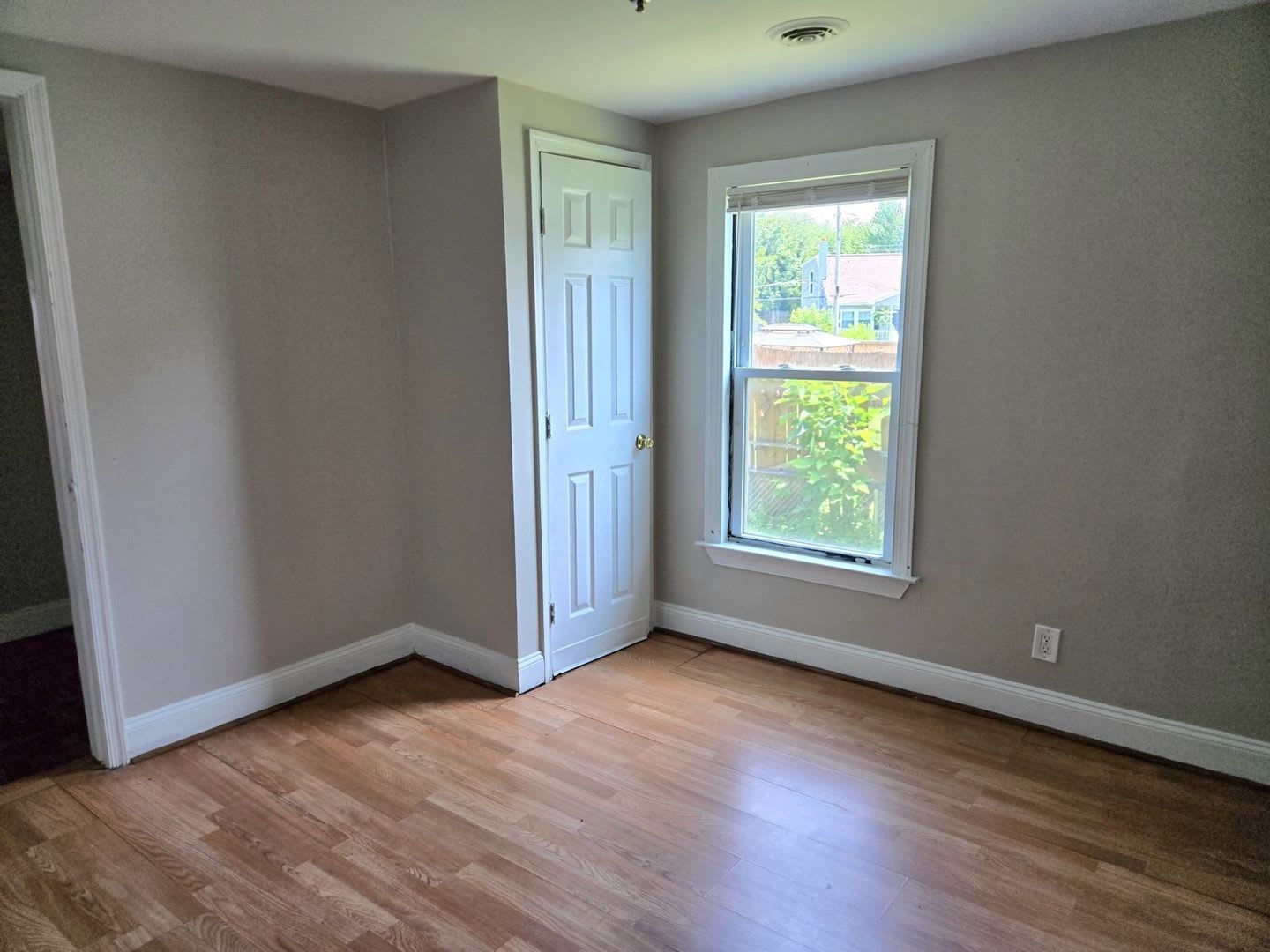4 Bedroom Single Family Home in Fairmount Heights – photo 5