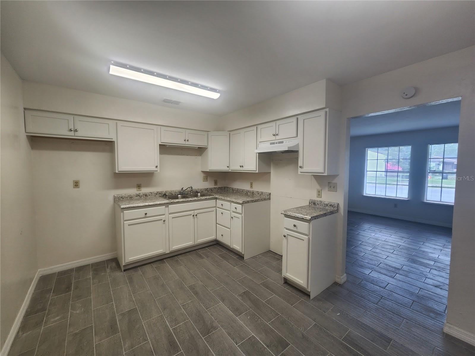 5817 NW 23 Terrace – photo 3