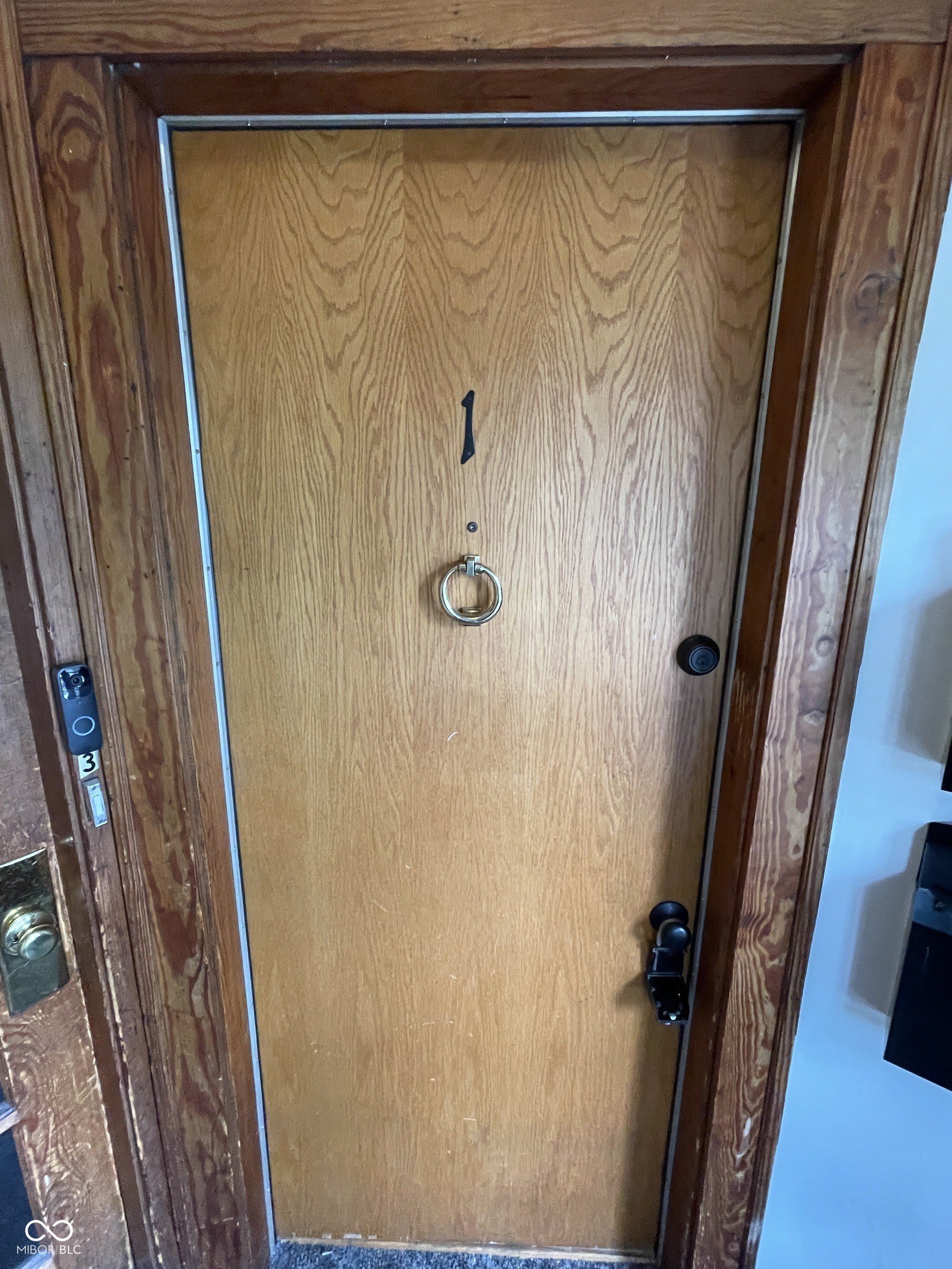 537 E 11th Street – photo 2