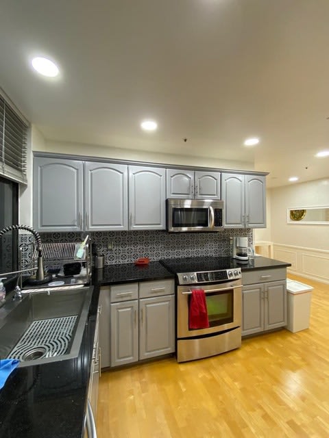 5805 Friars Rd – photo 1
