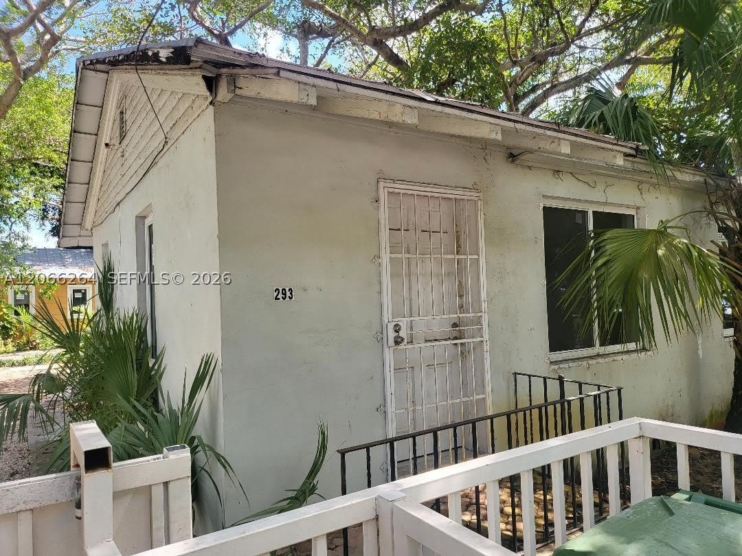 293 NE 80th Ter – photo 1