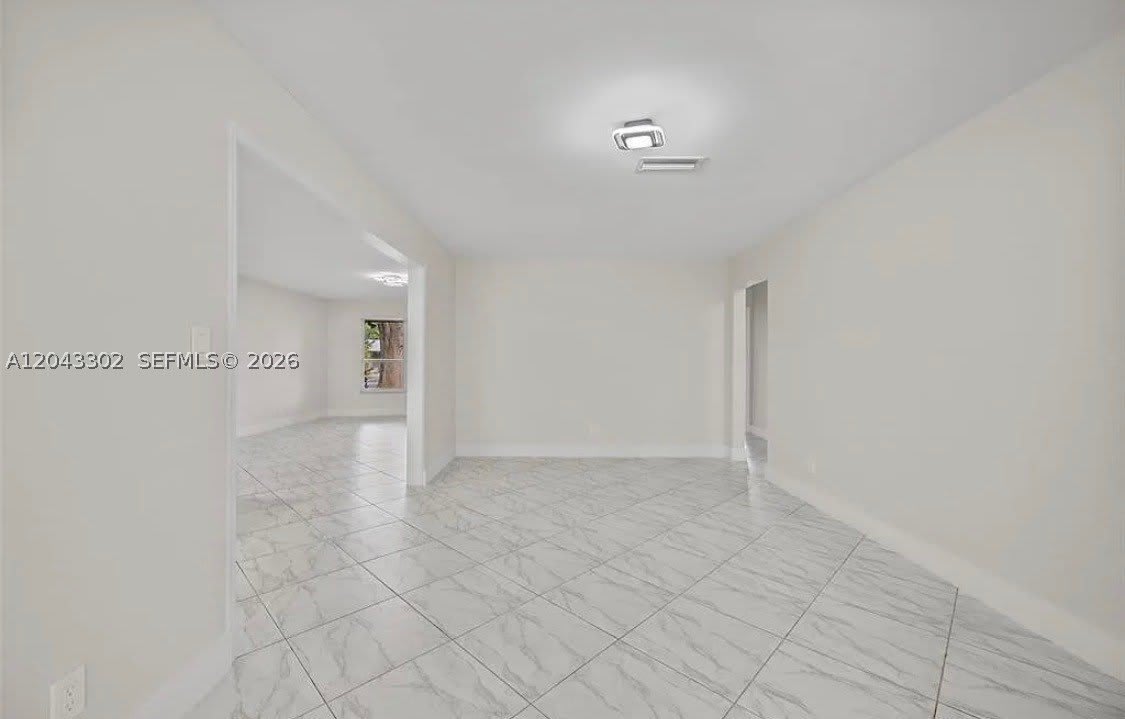 5300 Adams St – photo 4