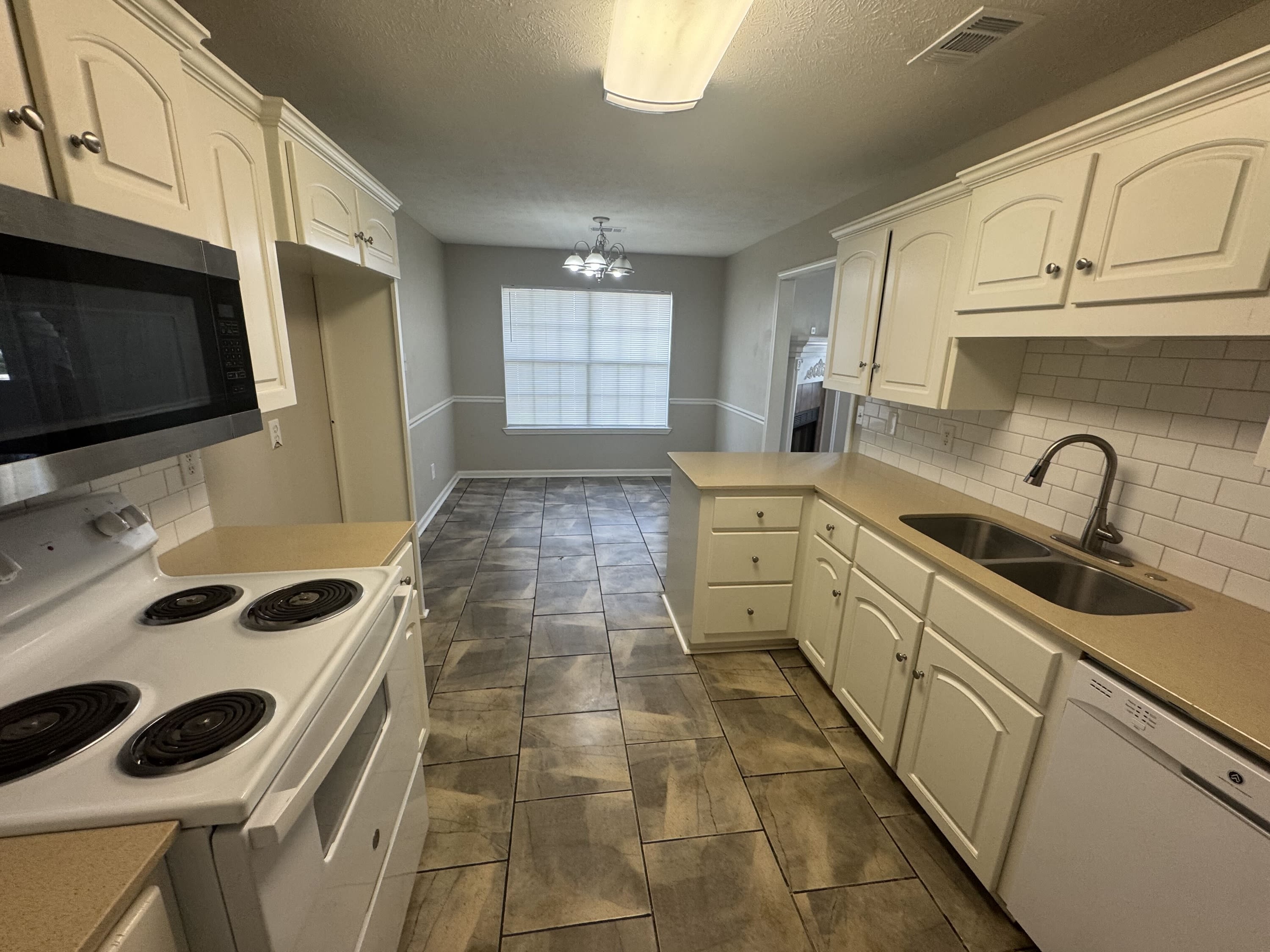 17 Hillside Cove – photo 5