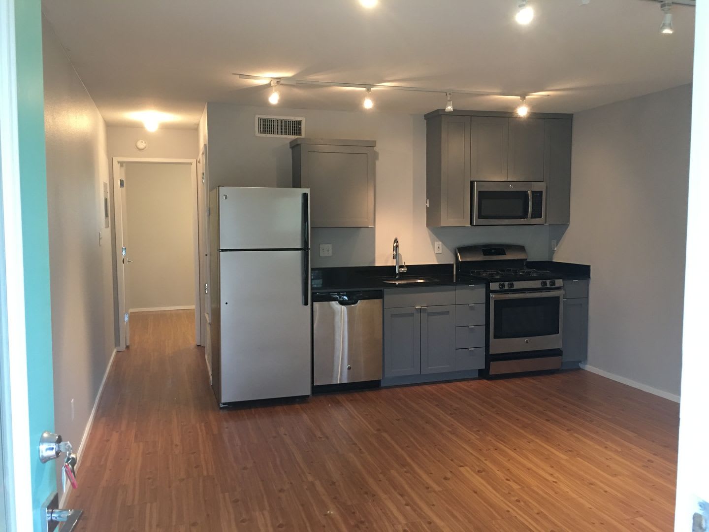 Brentwood Terrace – photo 4