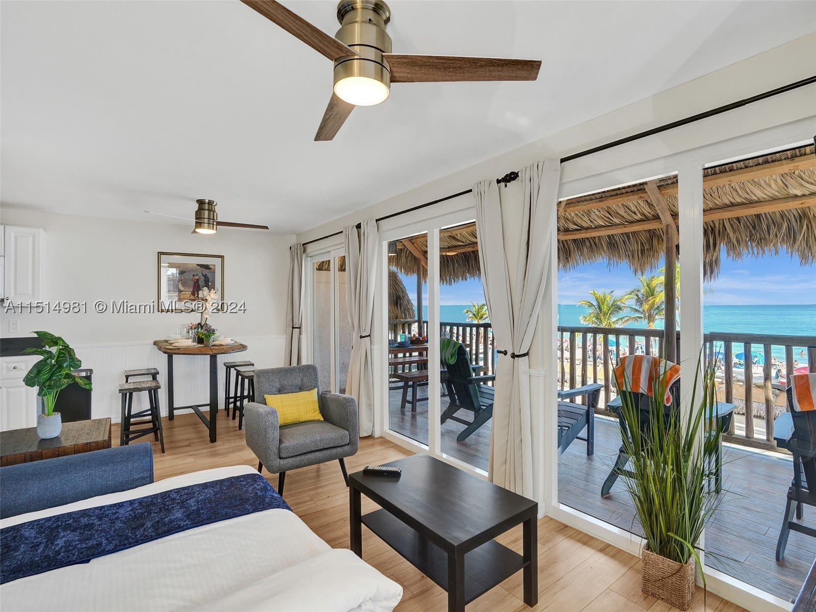 900 N Surf Rd – photo 3