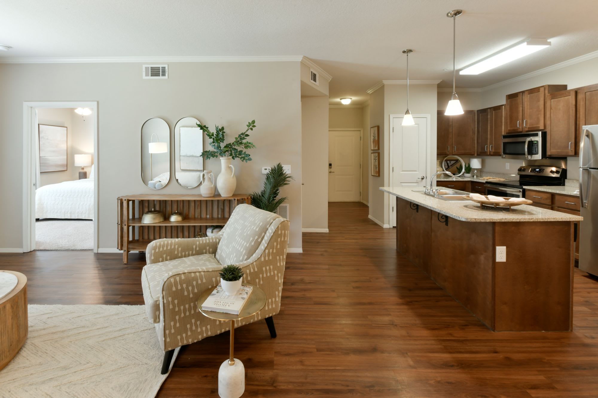 Hall Creek At Arlington Apartment – photo 5