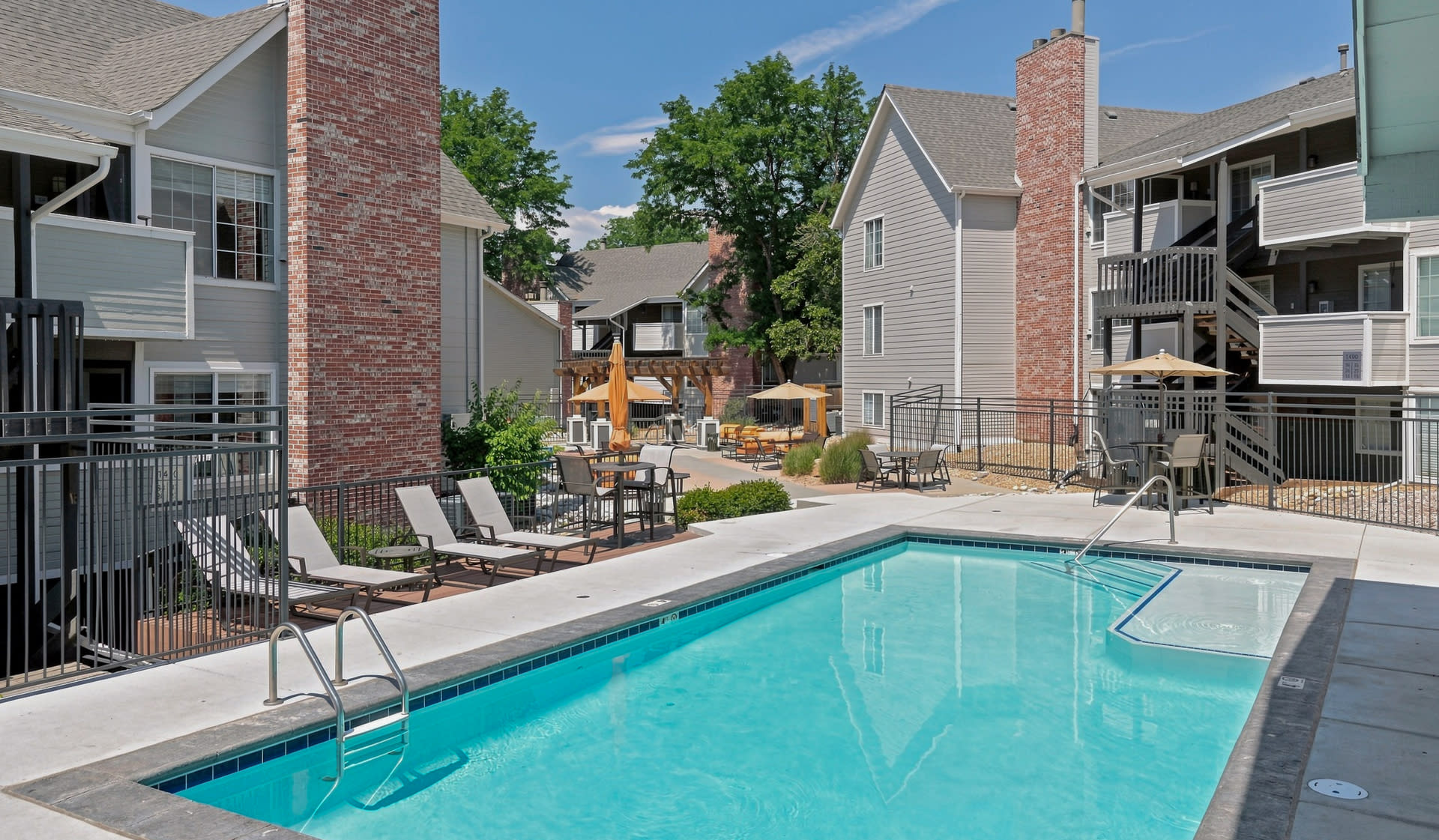 Skyview Apartments – photo 3