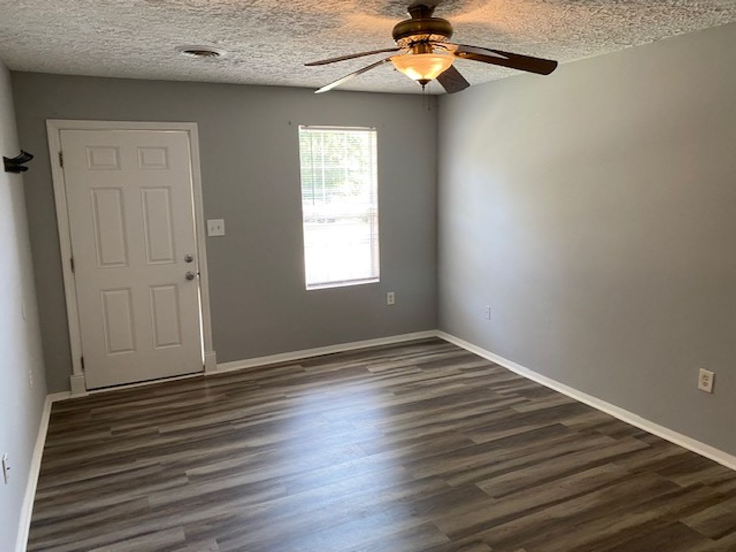 Maryville 37803 2 Bedroom 1 Bath Duplex For Rent In Blount County – photo 3