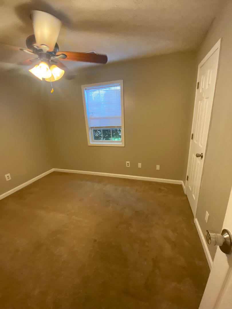 Room in 4 Bedroom Home at 1658 Georgia Ave – photo 2