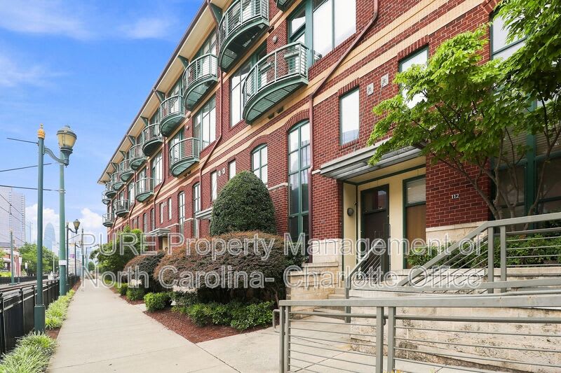 115 E Park Ave – photo 2
