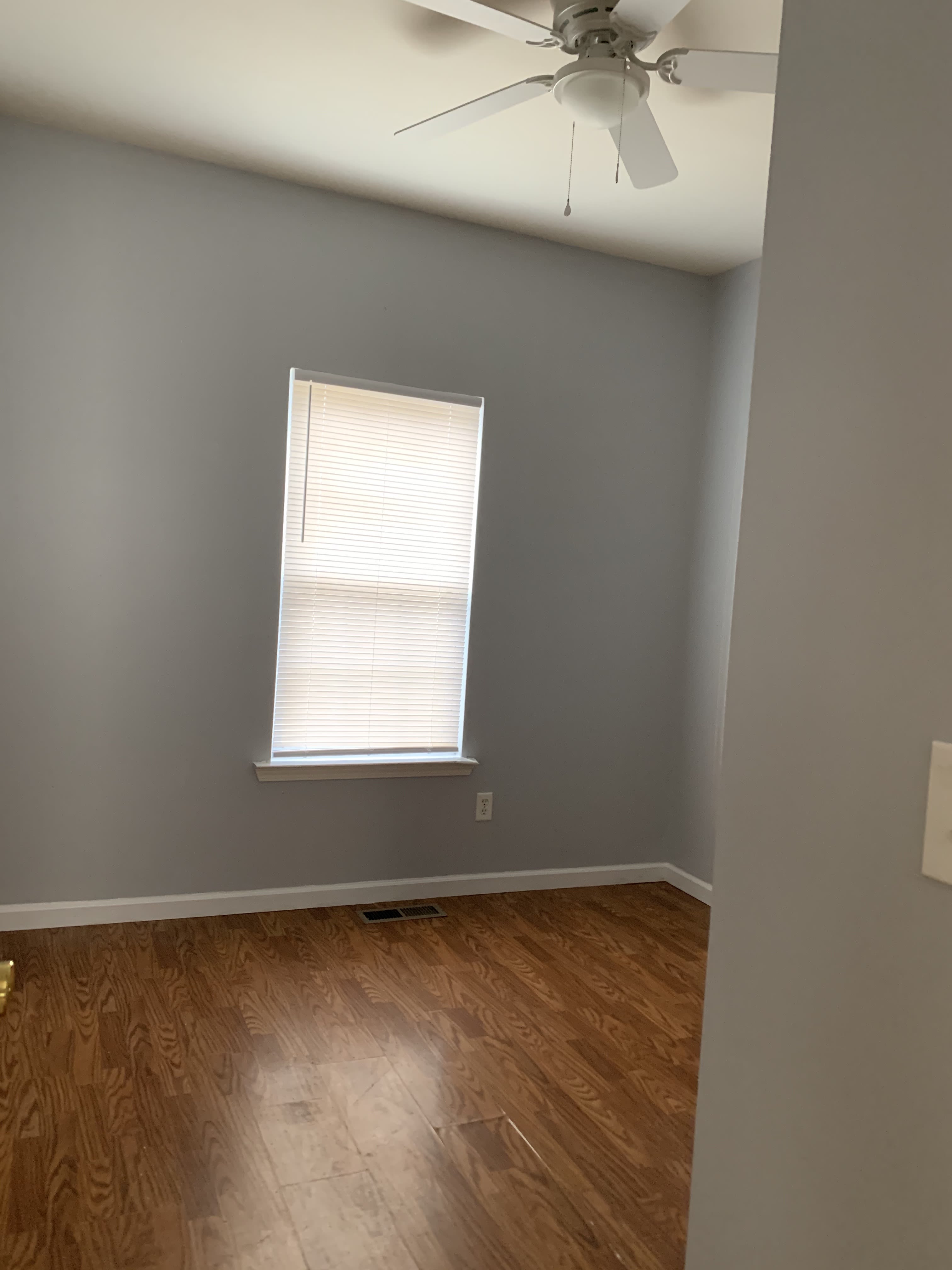 577 Manly Ave – photo 1