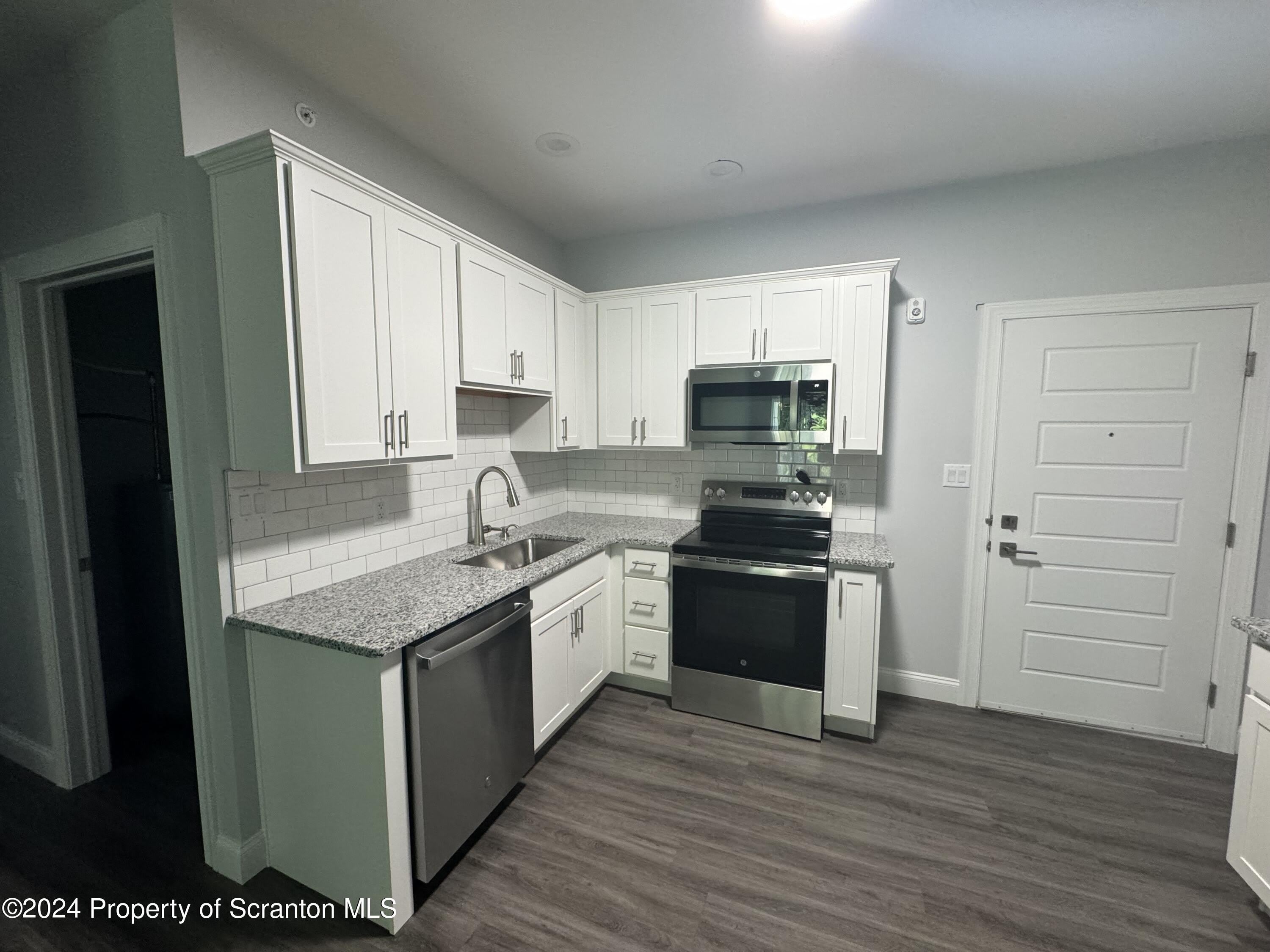 216 Circle Drive – photo 4