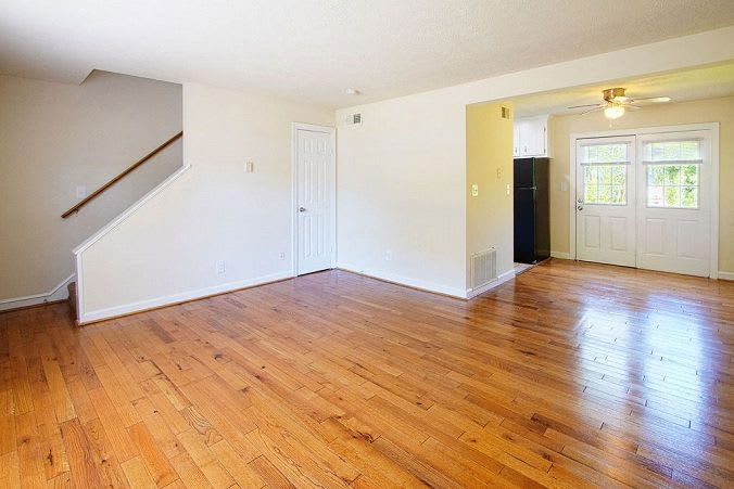 13441 Warwick Boulevard – photo 3