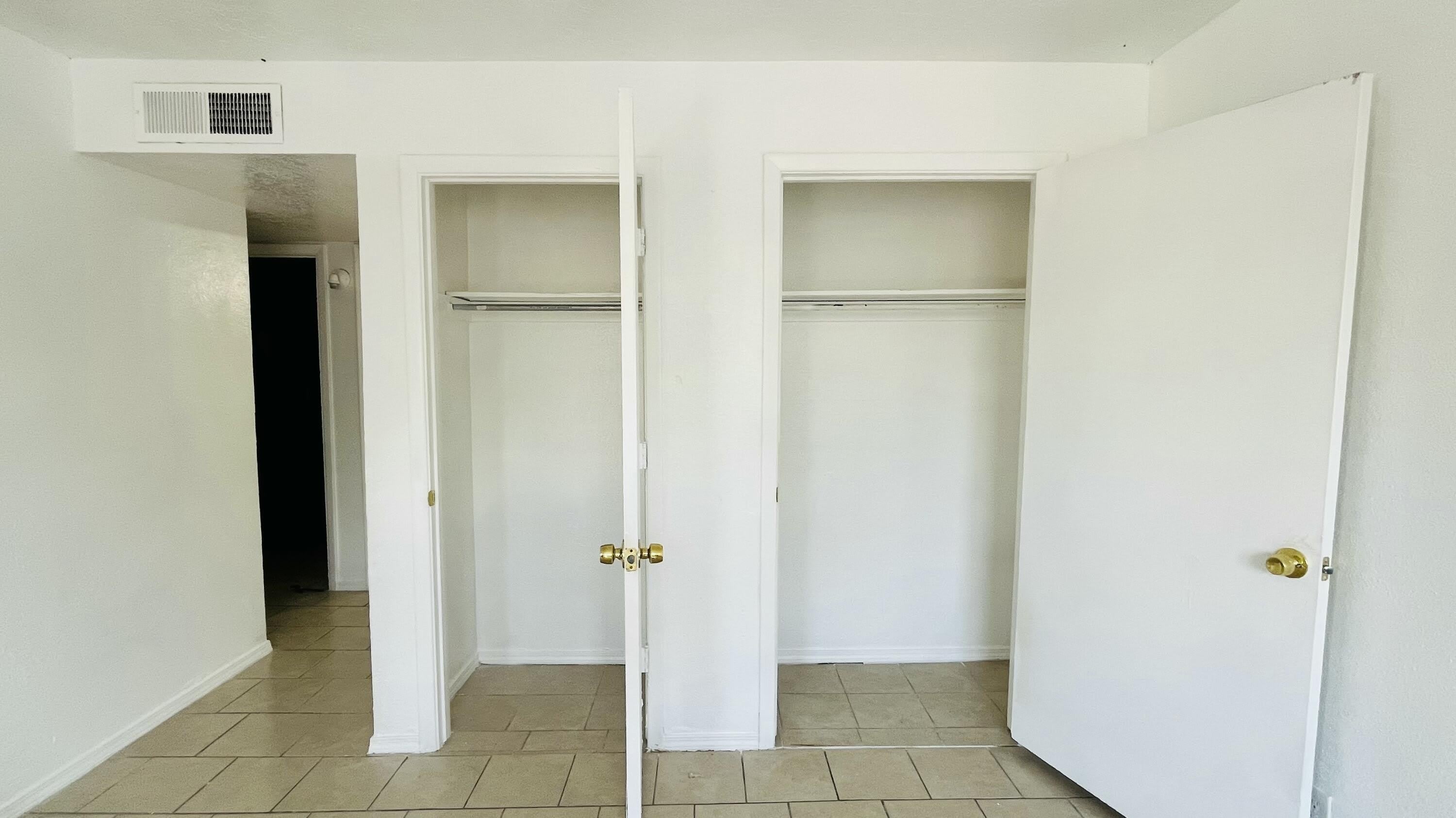 8200 Copper Avenue NE – photo 3