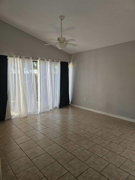 1705 Fox Run Dr Drive 1 – photo 4