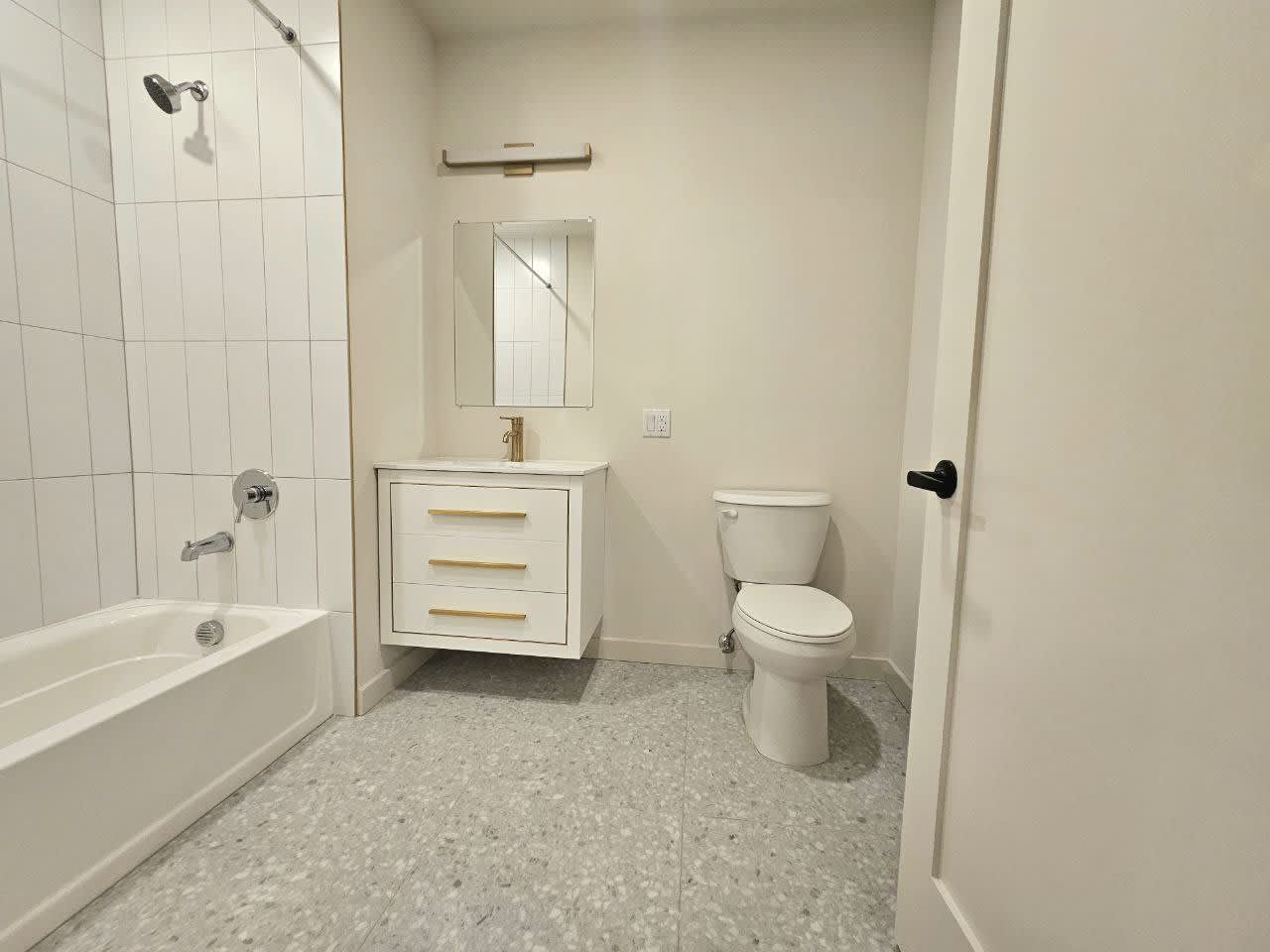 55 Washington St – photo 4