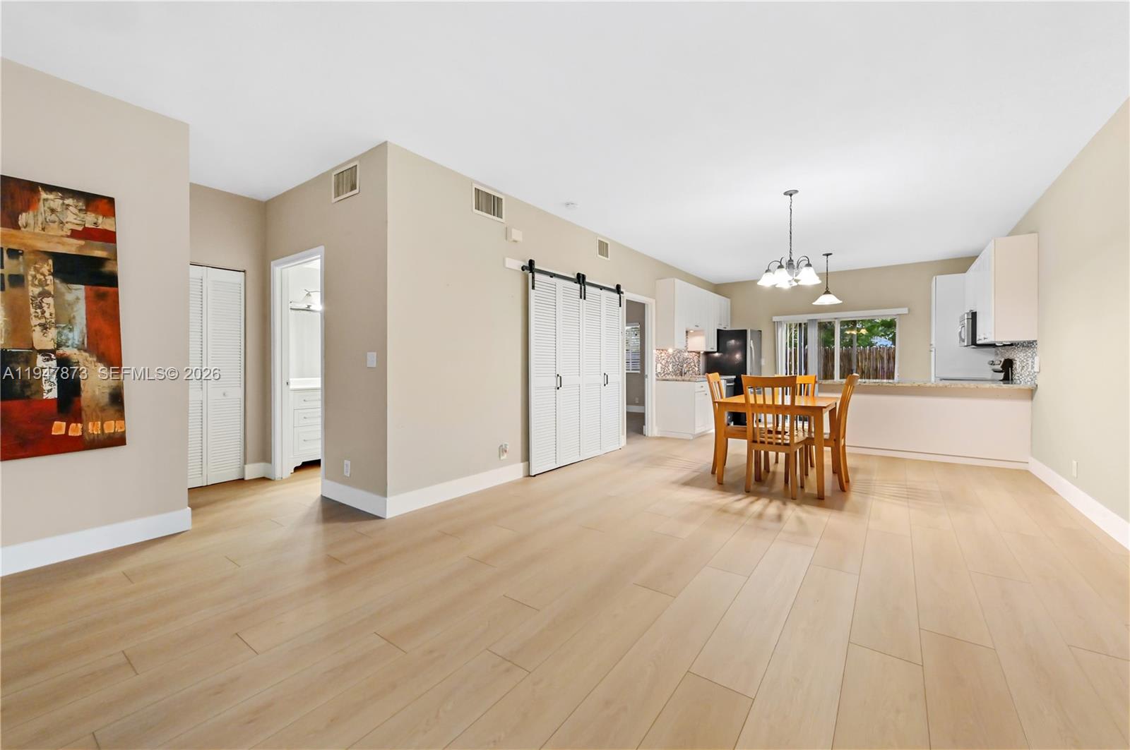 4802 Washington Street – photo 5