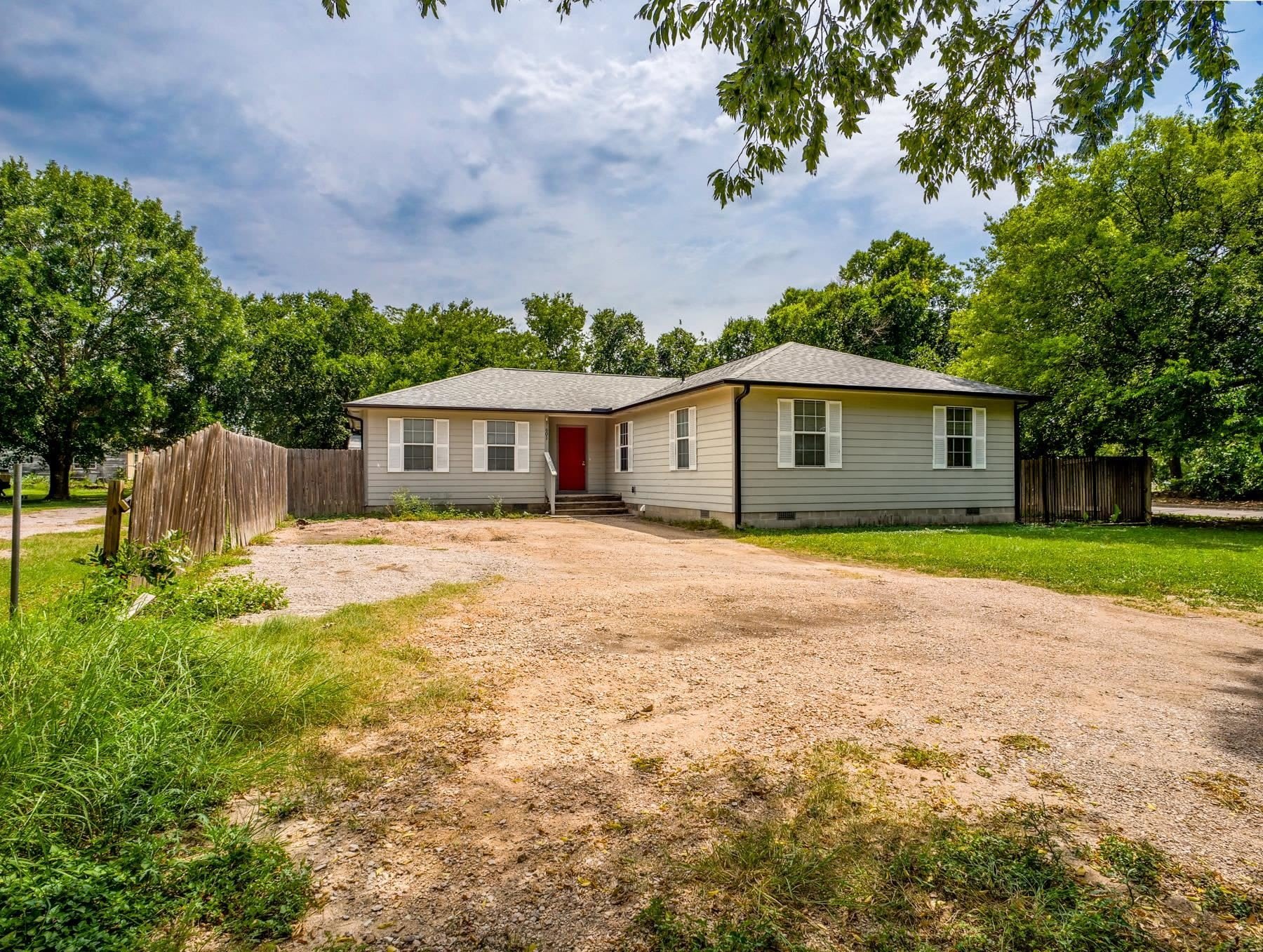 601 E Marble – photo 2