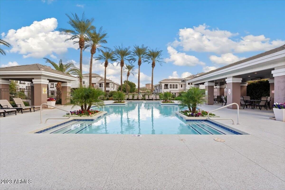 15221 N CLUBGATE Drive – photo 1