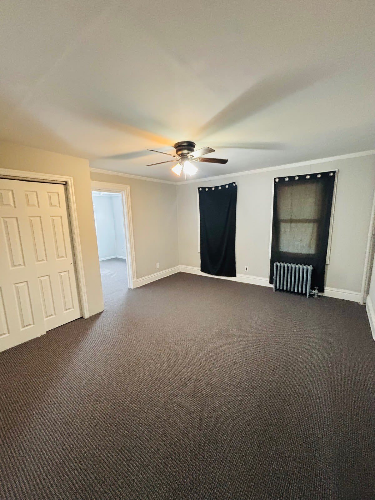 232 Glen cove Av – photo 5