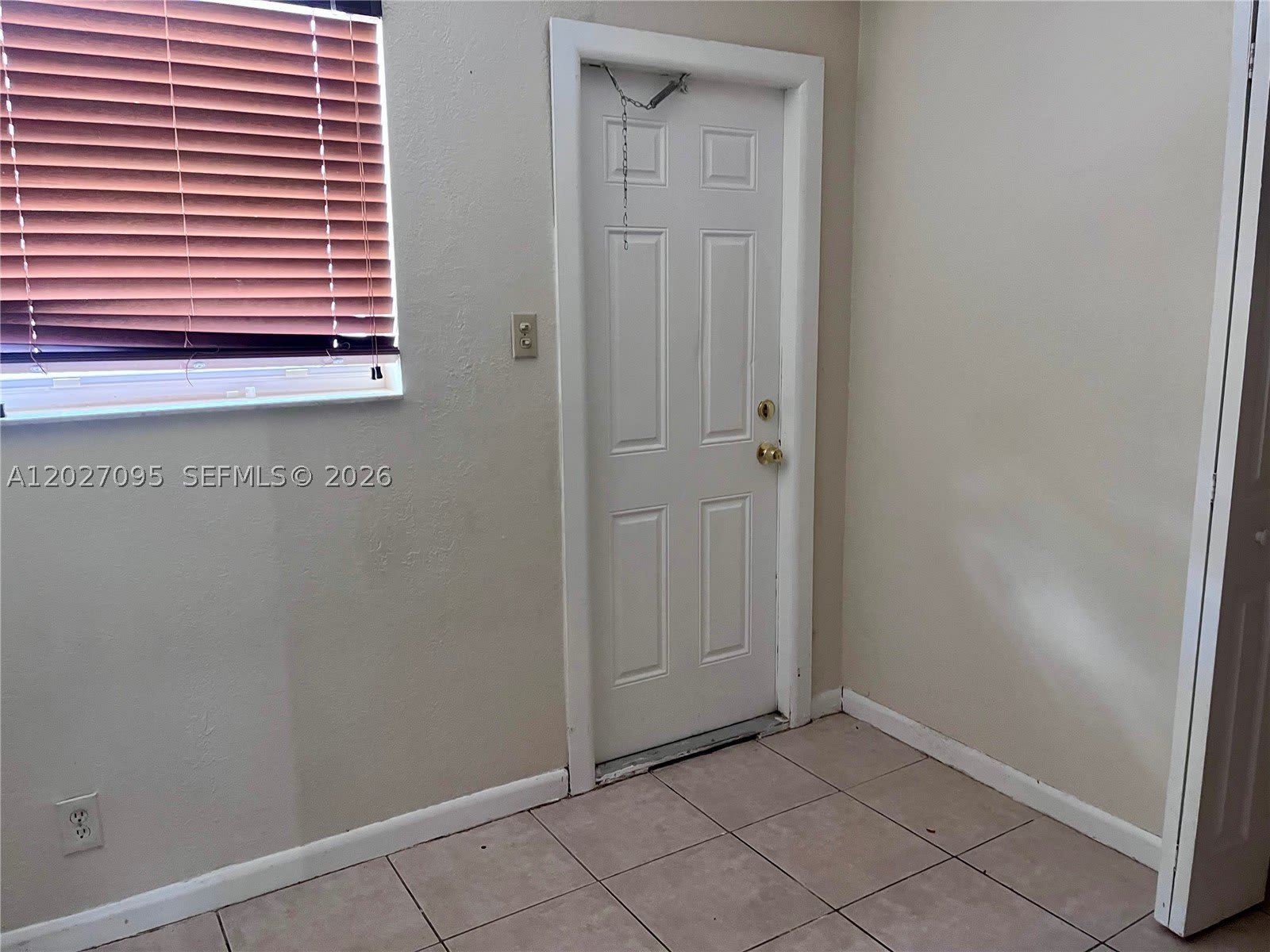 109 NW 14th Way – photo 4