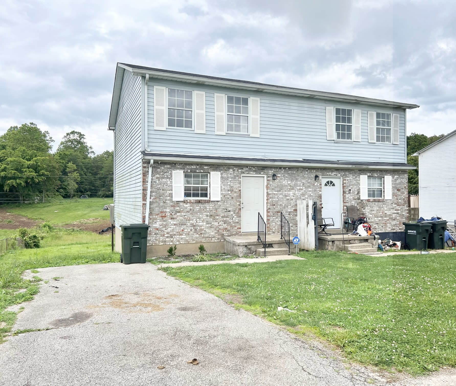 1420 Kingswood Way – photo 2