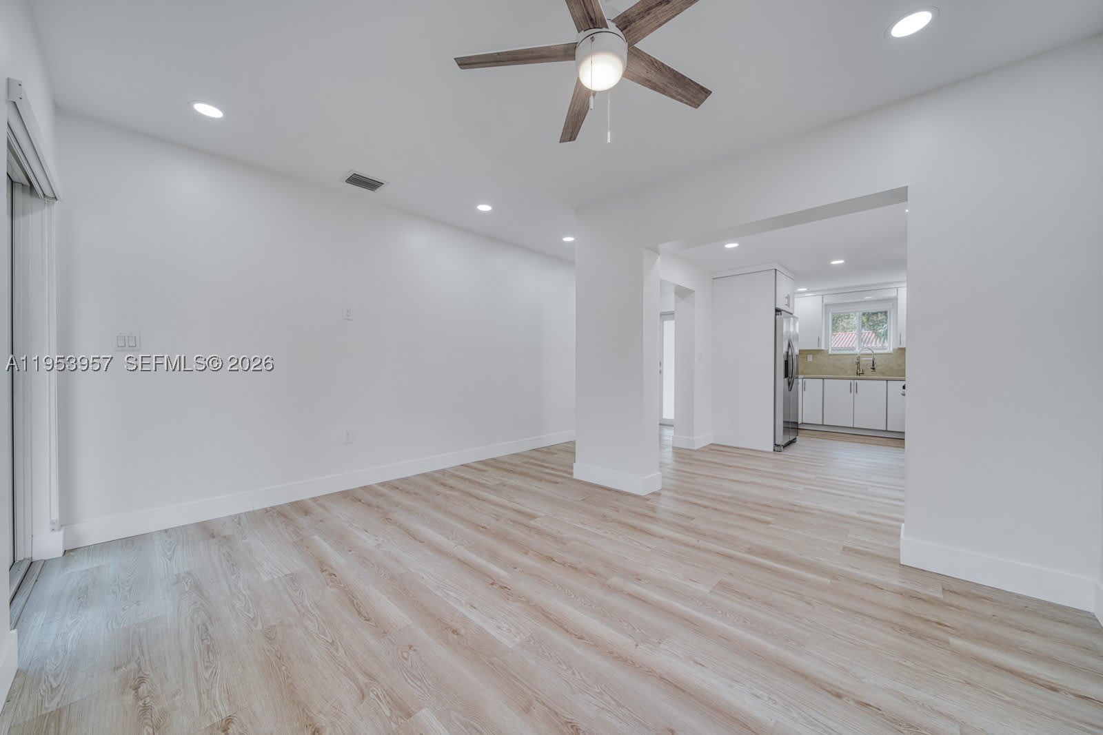 4345 SW 5th Ter – photo 4