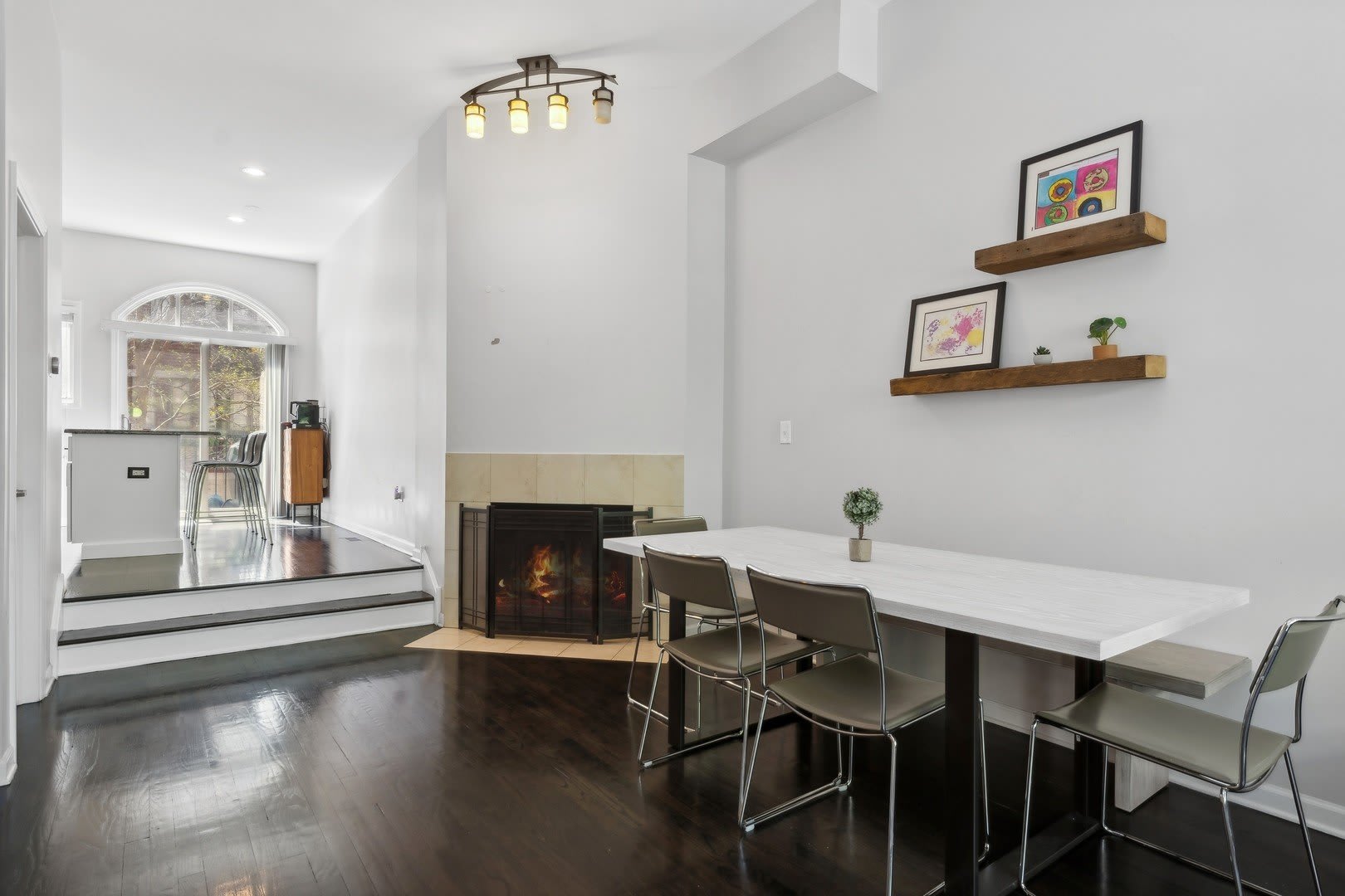 1816 S Calumet Avenue – photo 5