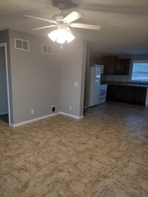 915 North Riverside Drive – photo 4