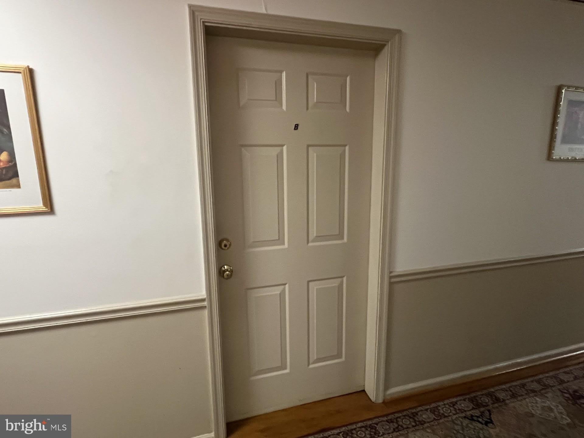 139 W MARKET Street – photo 4