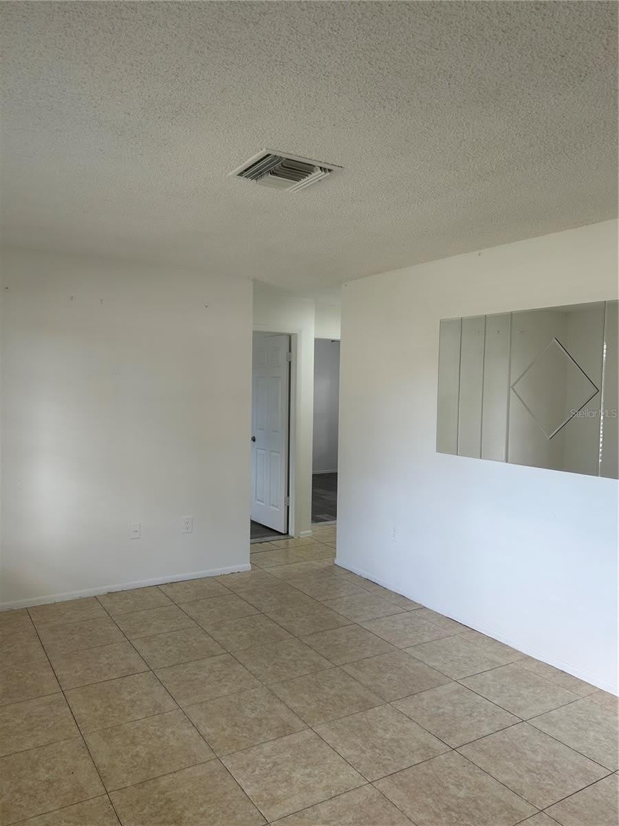 7808 OSTEEN Road – photo 4