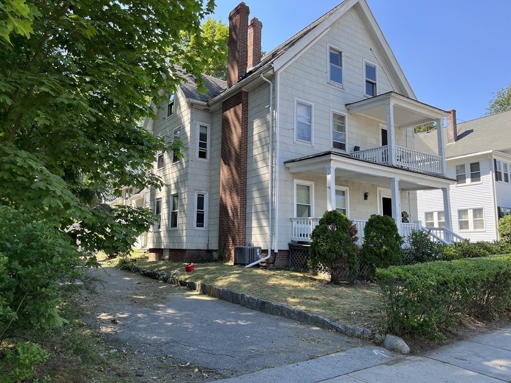 8 Lee – photo 1