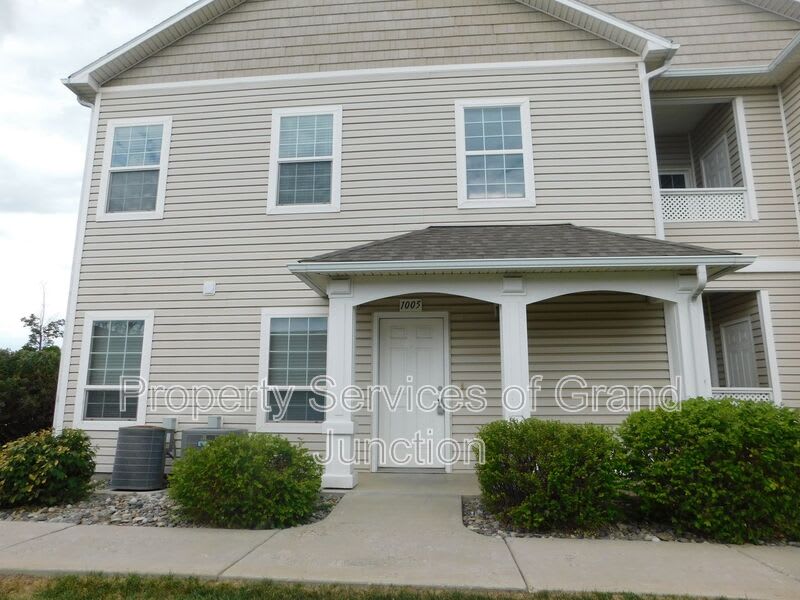 2464 Thunder Mountain Drive – photo 2